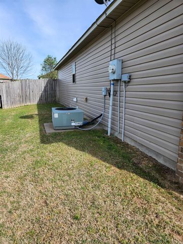 3610 Breezy Cove, Conway, AR 72032