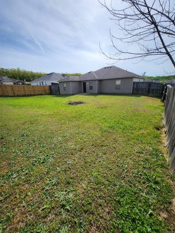 3610 Breezy Cove, Conway, AR 72032