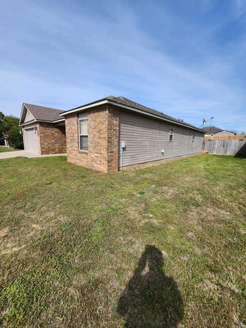 3610 Breezy Cove, Conway, AR 72032
