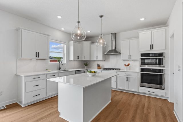 10575 Kingsview Lane N, Maple Grove, MN 55369