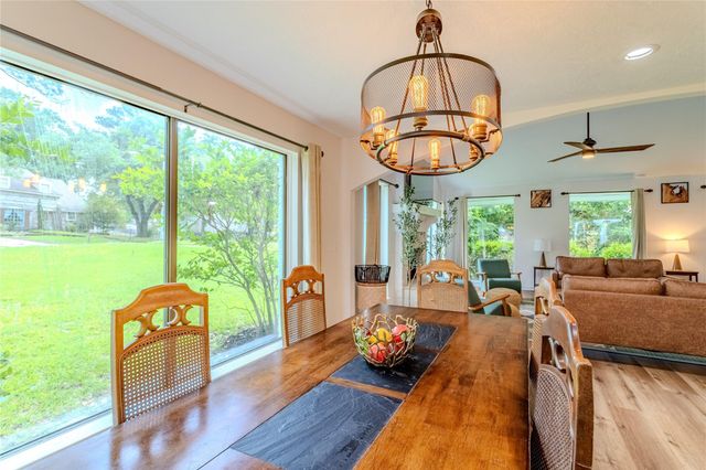 129 Springs Edge Drive, Conroe, TX 77356