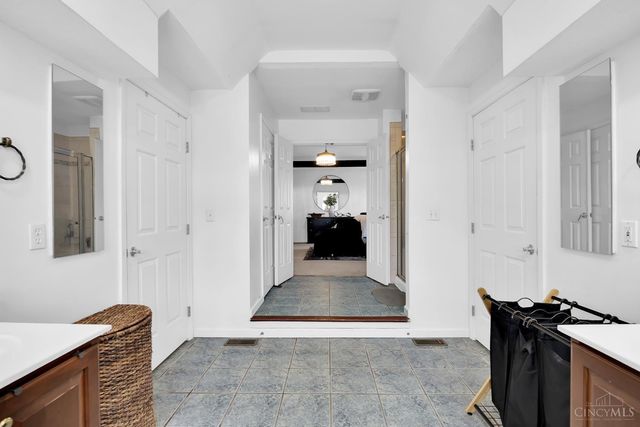5355 Wandering Way, Mason, OH 45040
