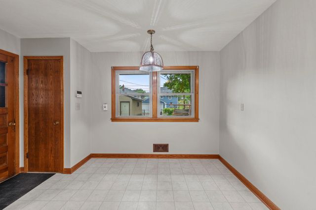 845 20th Avenue N, South Saint Paul, MN 55075