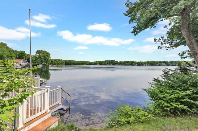 118 Woolford Road, Wrentham, MA 02093