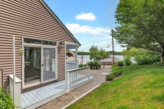 118 Woolford Road, Wrentham, MA 02093