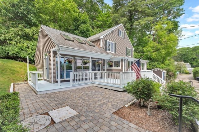 118 Woolford Road, Wrentham, MA 02093