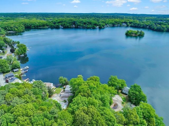 118 Woolford Road, Wrentham, MA 02093