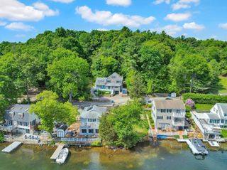 118 Woolford Road, Wrentham, MA 02093