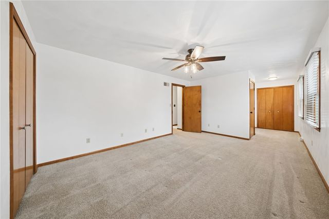 55 Regola Dr, Penn Twp, PA 15642