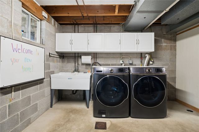 55 Regola Dr, Penn Twp, PA 15642