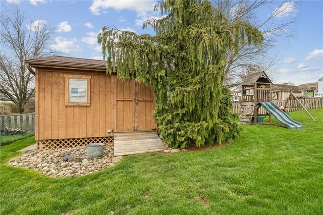 55 Regola Dr, Penn Twp, PA 15642