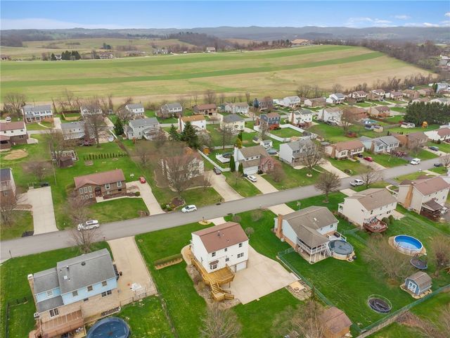 55 Regola Dr, Penn Twp, PA 15642