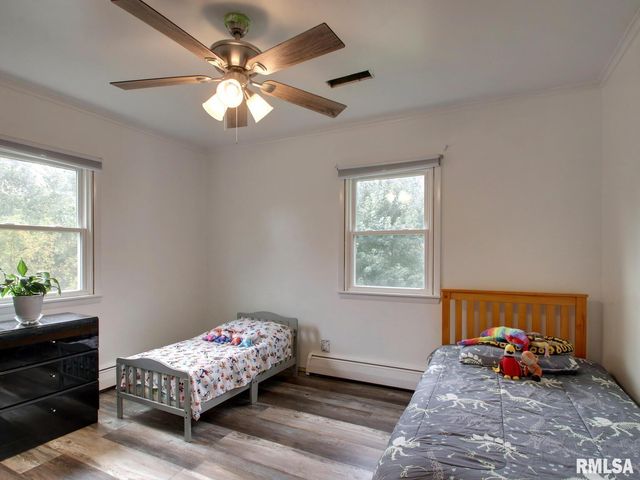 2130 E SUNNYBROOK Drive, Quincy, IL 62301