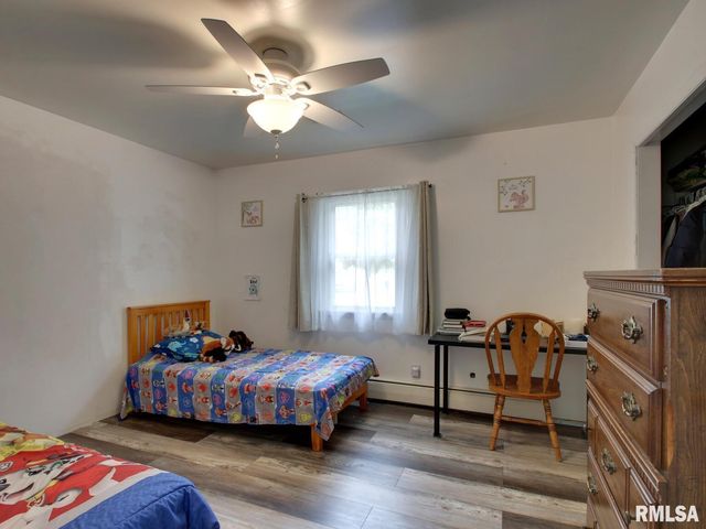 2130 E SUNNYBROOK Drive, Quincy, IL 62301