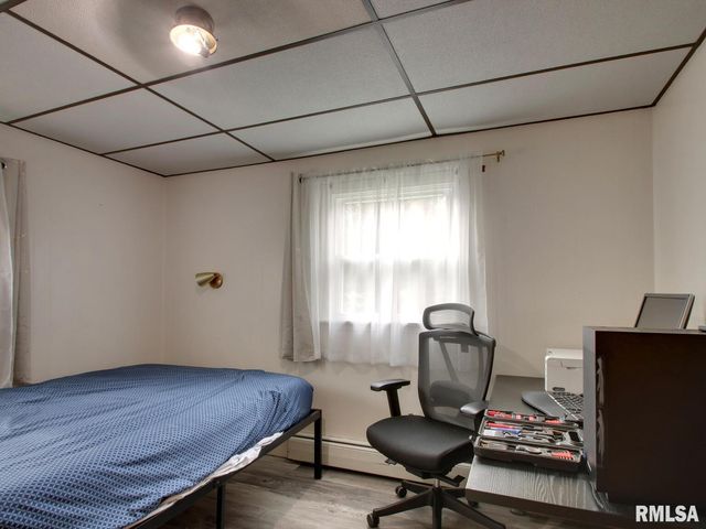 2130 E SUNNYBROOK Drive, Quincy, IL 62301