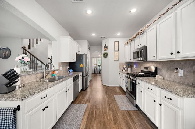1728 Wandering Hills Road, Conroe, TX 77304