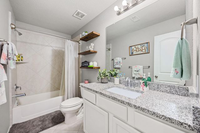 1728 Wandering Hills Road, Conroe, TX 77304