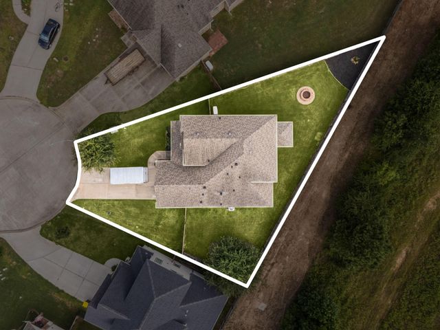 1728 Wandering Hills Road, Conroe, TX 77304