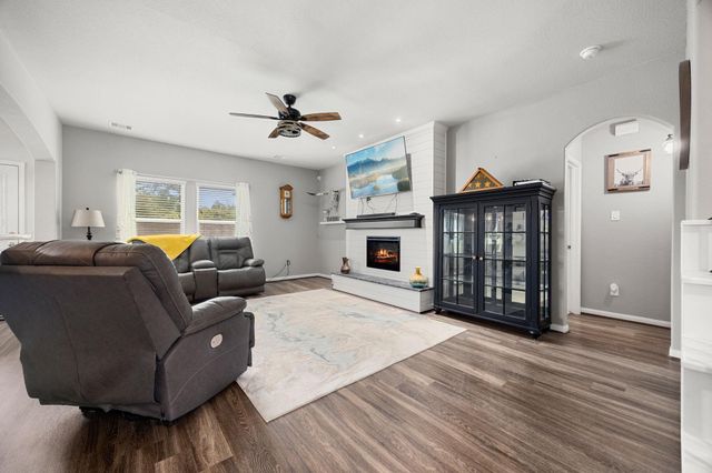1728 Wandering Hills Road, Conroe, TX 77304