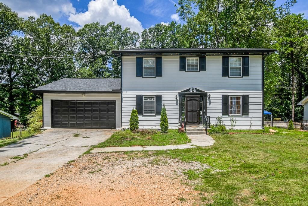 634 ROCKBOROUGH Drive, Stone Mountain, GA 30083