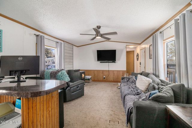 10487 Co Rd 4, 124, Swanton, OH 43558