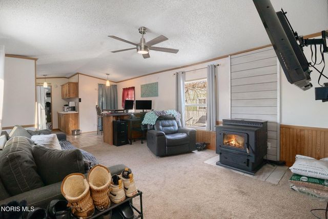 10487 Co Rd 4, 124, Swanton, OH 43558