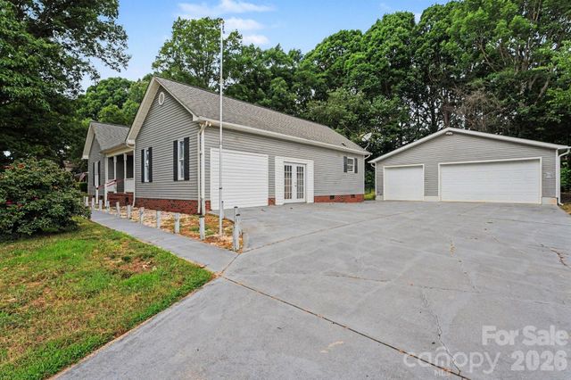 2684 Tiffany Street, Conover, NC 28613