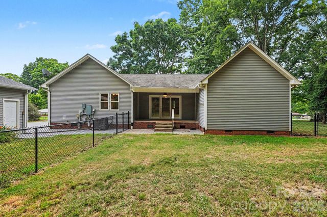 2684 Tiffany Street, Conover, NC 28613