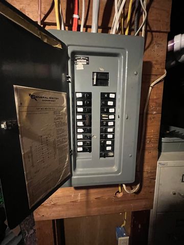 531 hillsboro Street, Berlin, NH 03570