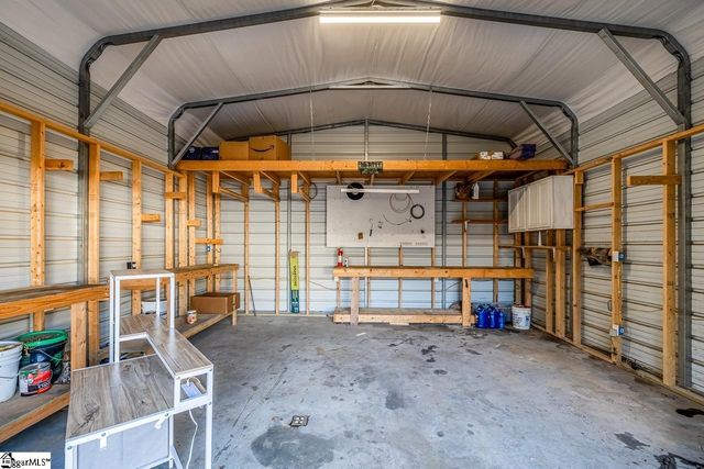 417 W Farley Avenue, Laurens, SC 29630