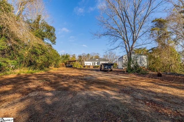 417 W Farley Avenue, Laurens, SC 29630