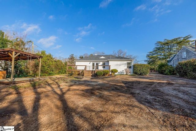 417 W Farley Avenue, Laurens, SC 29630