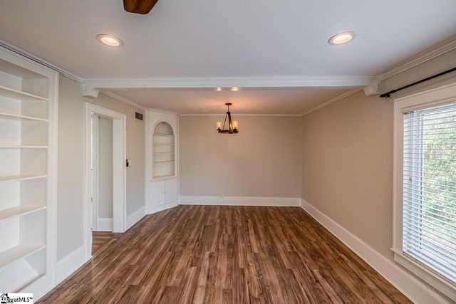 417 W Farley Avenue, Laurens, SC 29630