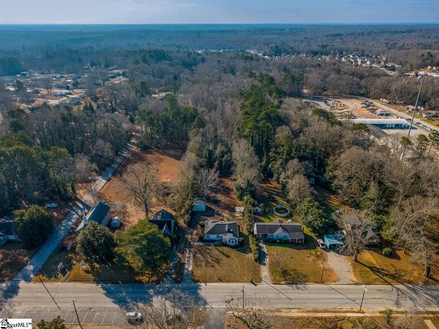 417 W Farley Avenue, Laurens, SC 29630