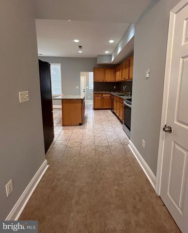 530 ROSE HILL TER, Baltimore, MD 21218