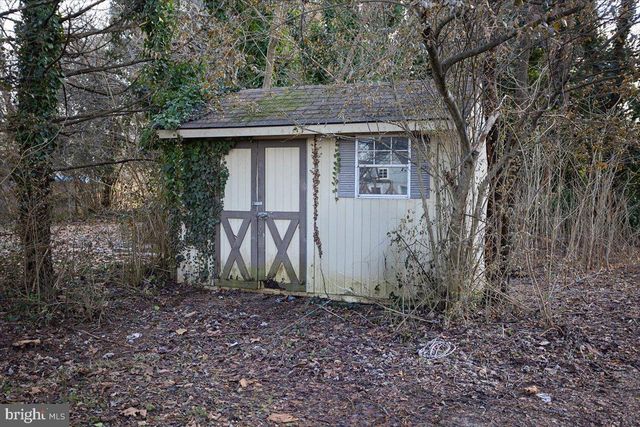 207 W SUNSET AVE W, Greensboro, MD 21639