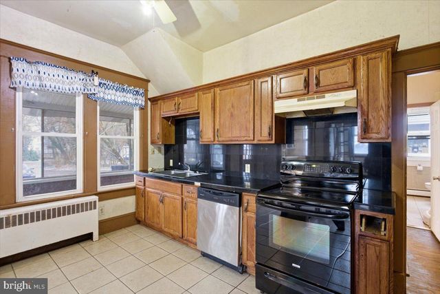 207 W SUNSET AVE W, Greensboro, MD 21639