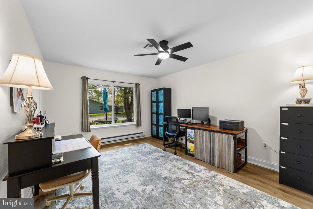 Image 17 of property listing at 480-C FAIRTON DR, Monroe Township, NJ 08831