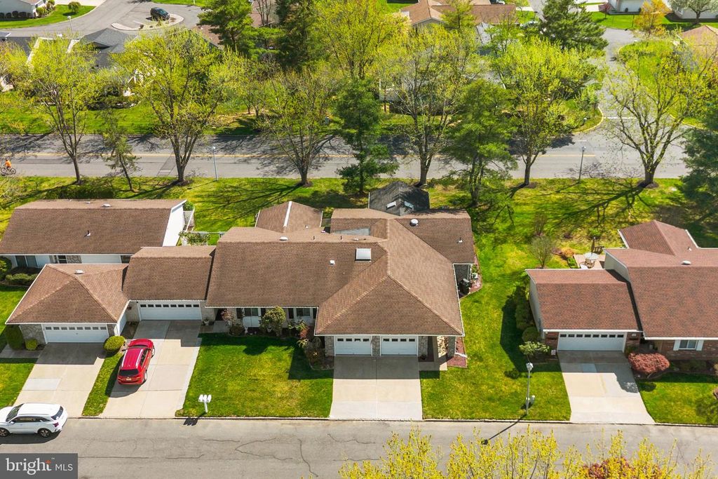 Image 28 of property listing at 480-C FAIRTON DR, Monroe Township, NJ 08831