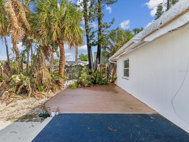 529 80TH AVENUE, St Pete Beach, FL 33706