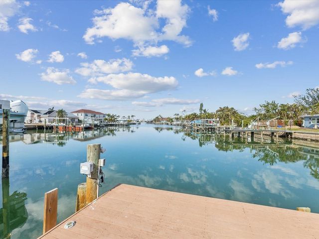 529 80TH AVENUE, St Pete Beach, FL 33706