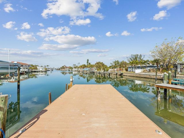 529 80TH AVENUE, St Pete Beach, FL 33706