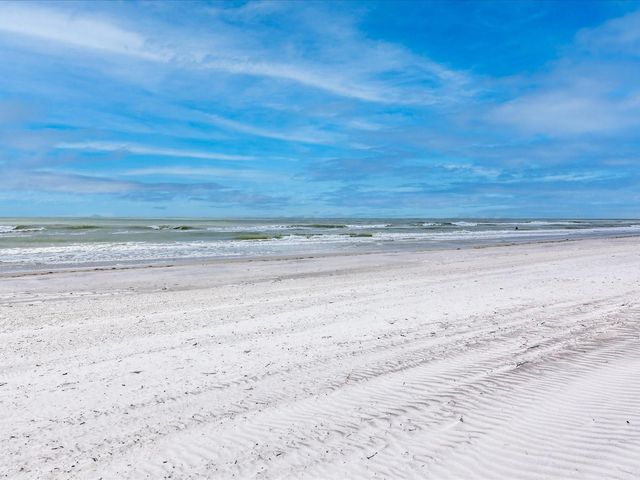 529 80TH AVENUE, St Pete Beach, FL 33706