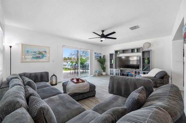 404 18TH AVENUE, Indian Rocks Beach, FL 33785