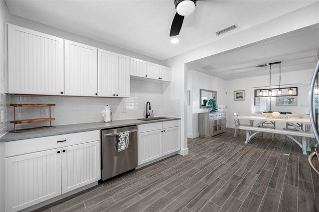 404 18TH AVENUE, Indian Rocks Beach, FL 33785