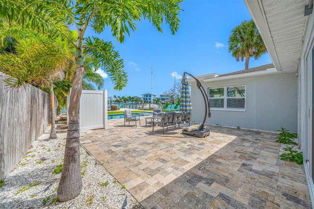 404 18TH AVENUE, Indian Rocks Beach, FL 33785