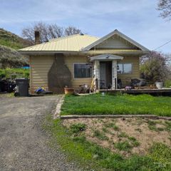 560 8th St, Pomeroy, WA 99347