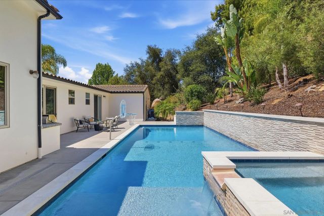 18375 Bernardo Trails Ct, San Diego, CA 92128
