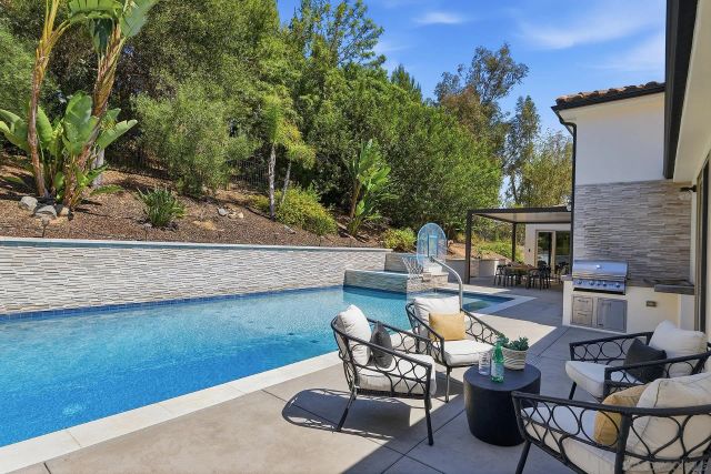 18375 Bernardo Trails Ct, San Diego, CA 92128