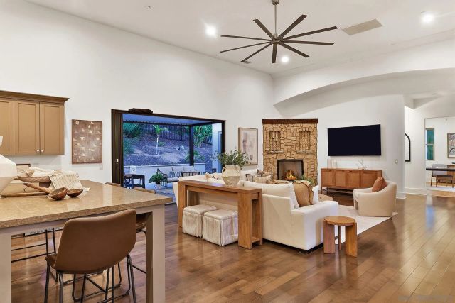 18375 Bernardo Trails Ct, San Diego, CA 92128